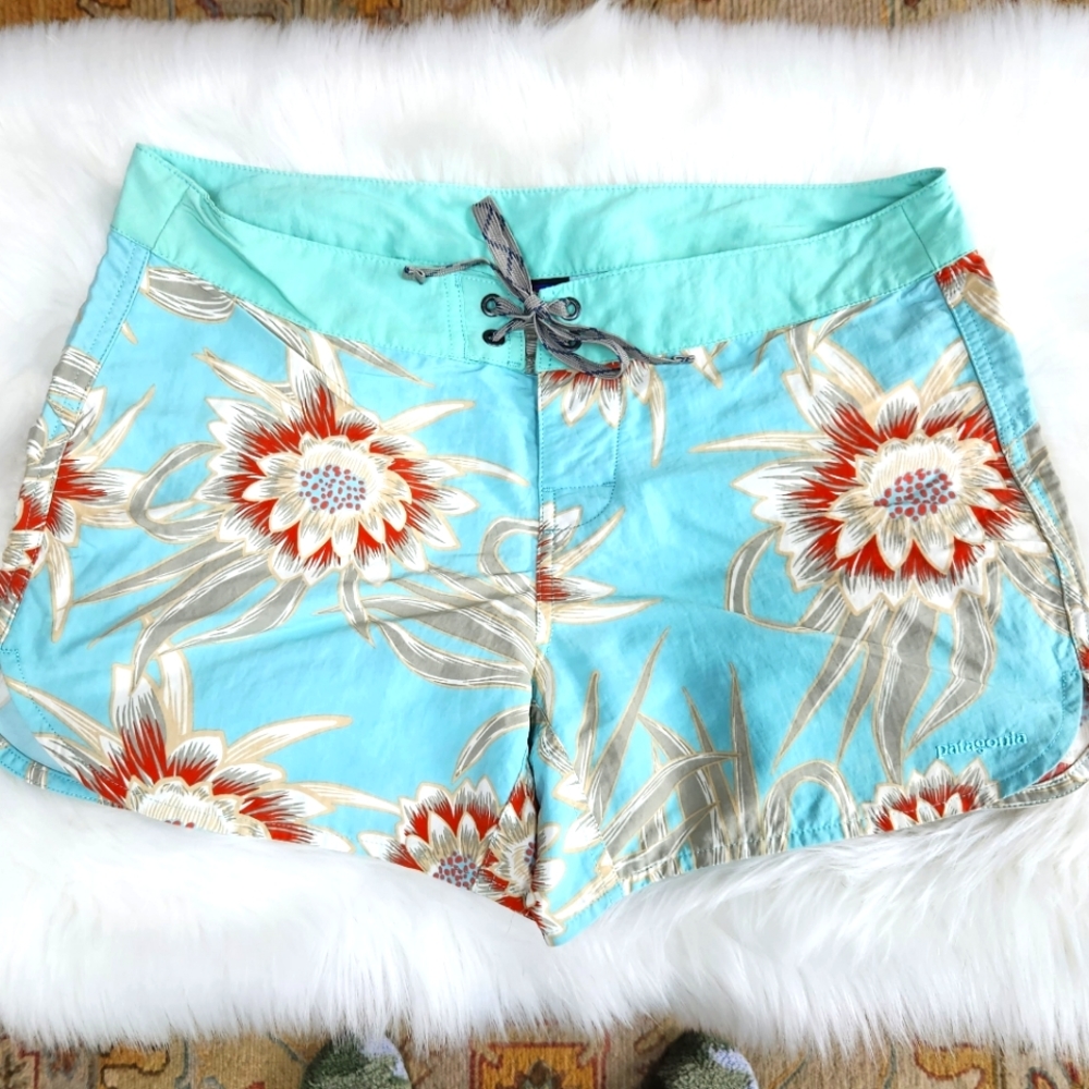 Women's Patagonia wavefarer board shorts - Picture 1 of 10